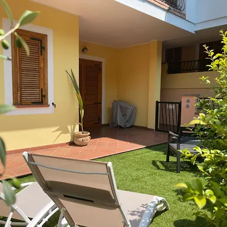 Апартаменты Bilocale Con Piscina A *