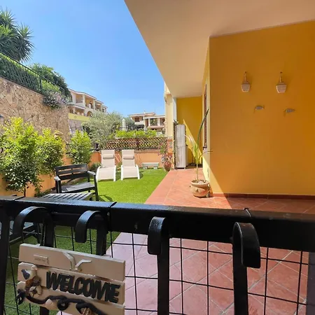 Bilocale Con Piscina A Apartman Villasimius