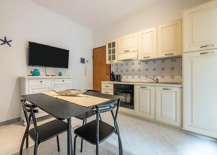 Apartman Bilocale Con Piscina A Villasimius