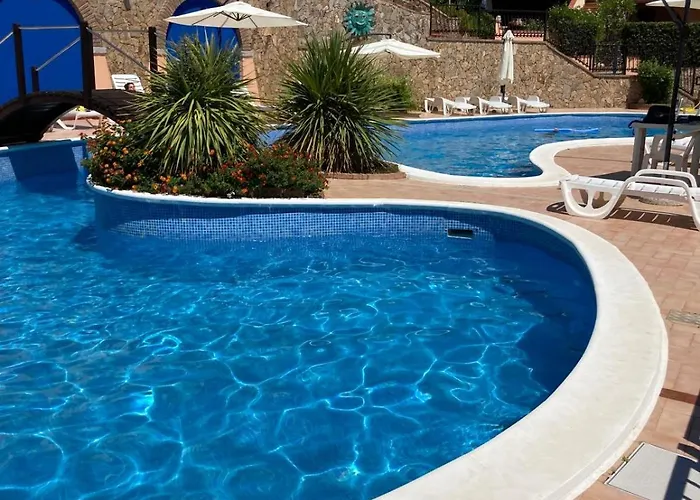 Bilocale Con Piscina A Villasimius