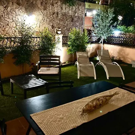 Bilocale Con Piscina A Appartamento *