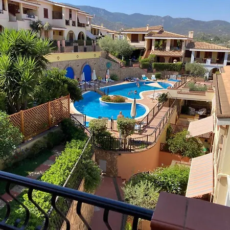 דירה Bilocale Con Piscina A *