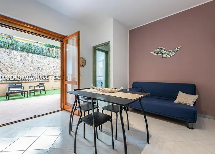 Bilocale Con Piscina A Apartment