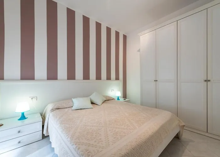 Bilocale Con Piscina A Апартаменты